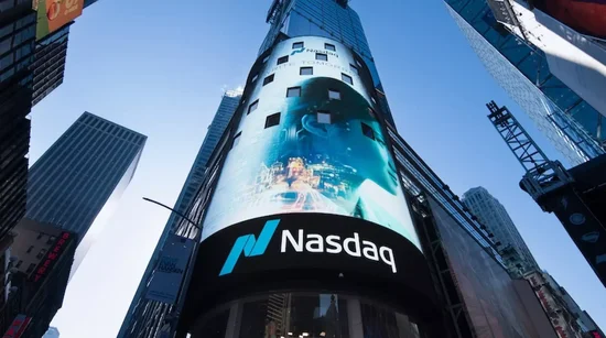 纳斯达克综合指数8月上涨3.93%	，结束连跌两月
